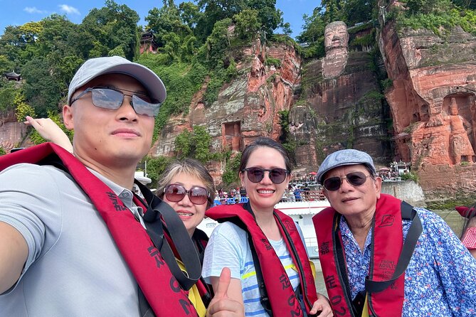 Panda and Leshan Buddha Private Tour - How good is the English guidance?