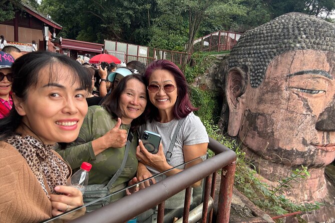 Panda and Leshan Buddha Private Tour - The $169 price and what it covers