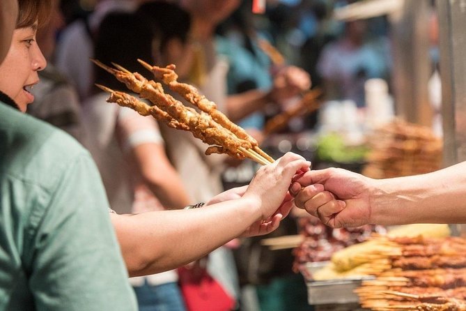Peking Duck & Beyond:Exploring the Best Eats in Beijing's Hutongs - Key points at a glance