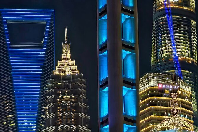 Photo Session on the Famous Shanghai Skyline - Who will get the most from this activity