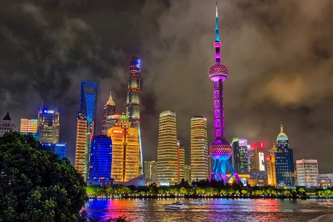 Photo Session on the Famous Shanghai Skyline - Is the $5 price really good value?