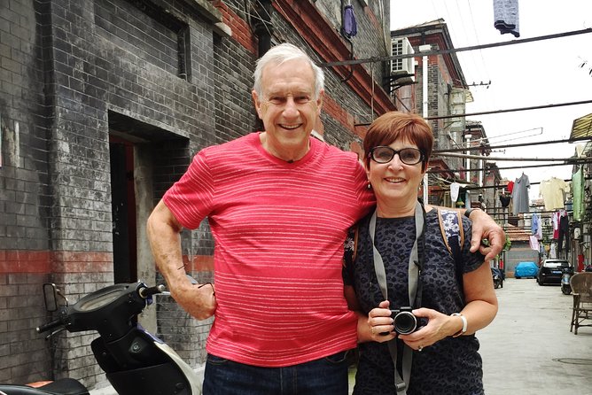 Private 2-Hour Shanghai Lanes and Alleyways Walking Tour - Guide quality can shape the whole experience