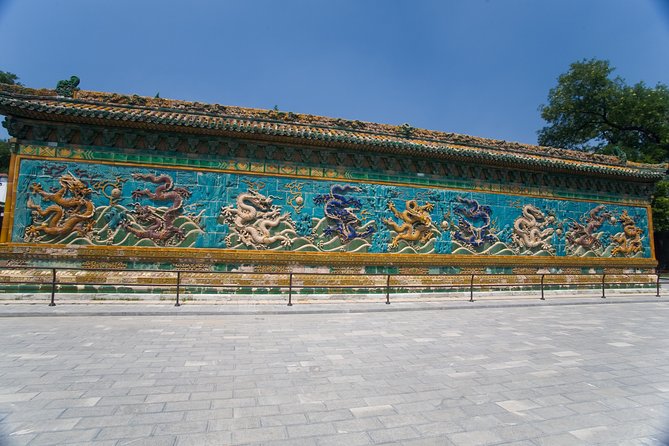 Private Beijing Jingshan Hill, Beihai, and Hutongs with Imperial Lunch/Dinner - Why Jingshan Hill is the right place to begin