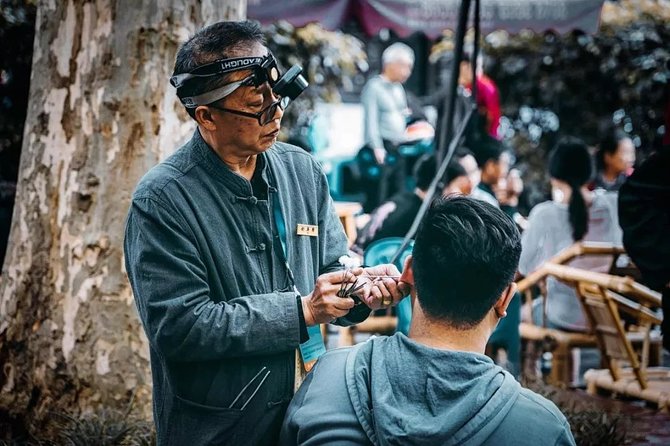 Private Chengdu Half Day Bike Tour - Kuan-zhai Lane and Chengdu’s old-style streets