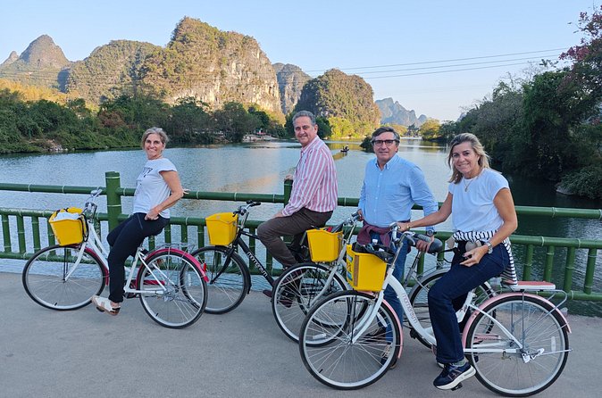 Private day tour :Guilin-LiRiver bamboo boat-Yangshuo Highlights - The Yangdi to Nine Horses Hill boat ride