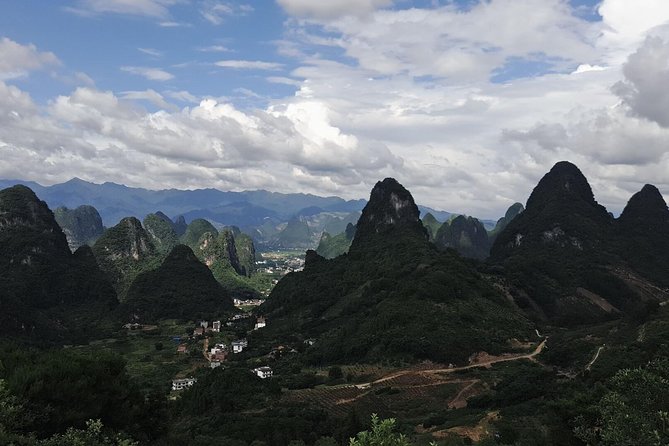 Private Day Tour of Yangshuo Xianggong Mountain and Yulong Bamboo Boat - What the bamboo boat ride is really like