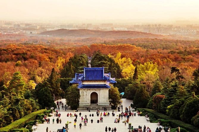 Private Day Tour to Niushoushan Cultural Park in Nanjing - Vegetarian lunch and what the price covers