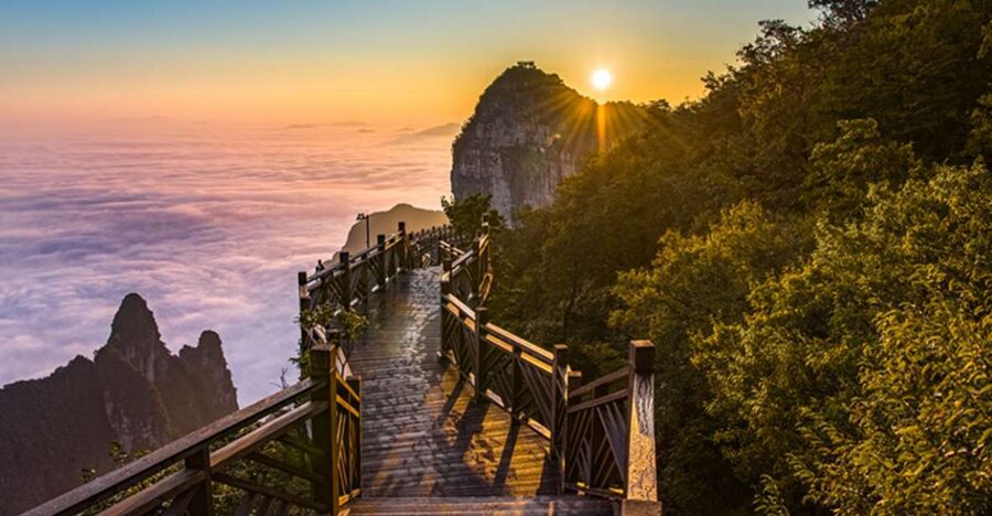 Private Day Tour to Tianmen Mountain & Glass Walk - The cableway climb from Zhangjiajie