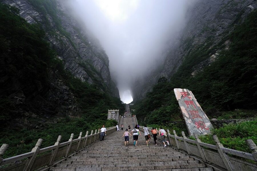 Private Day Tour to Tianmen Mountain & Glass Walk - Cliff paths and the glass Sky Walk