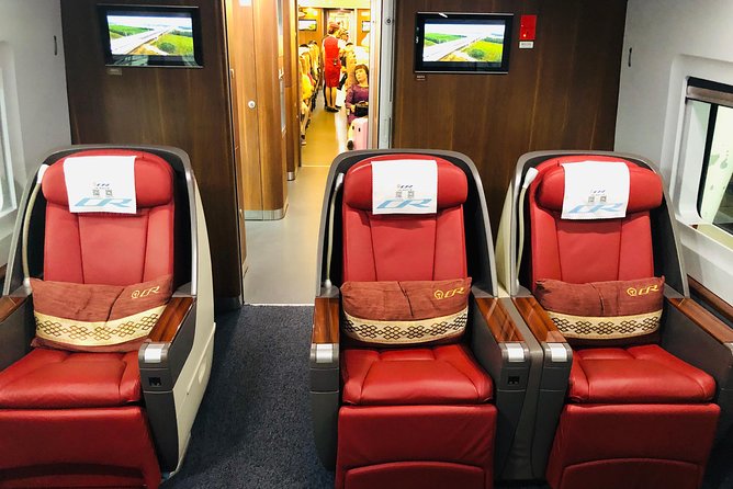 Private Day Trip to Terracotta Army from Beijing by Bullet Train - Lunch: local noodles or a familiar cafe