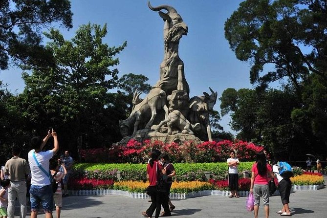 Private flexible Guangzhou City Sightseeing Tour with Dim-Sum Tasting - Shamian Island’s colonial streets