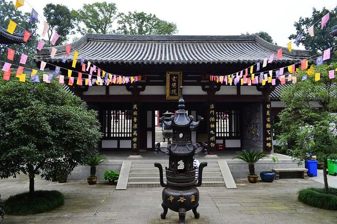 Private Flexible Nanjing City Day Trip from Shanghai by Bullet Train - Xiaoling Tomb and Ming imperial design