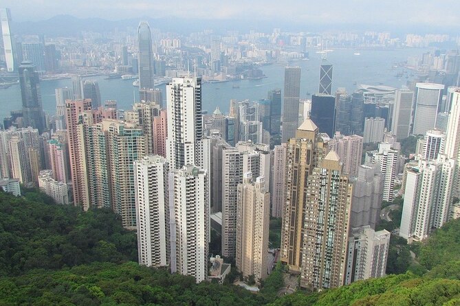Private Full-Day Hong Kong Island Top Attraction Tour - Aberdeen Fishing Village: old harbor life beside modern Hong Kong