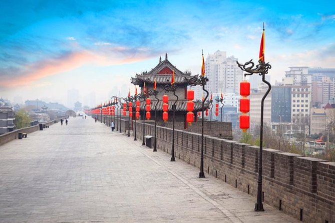 Private Full-Day Xi'an Highlights Tour with Pickup and Lunch - Lunch as part of the local experience