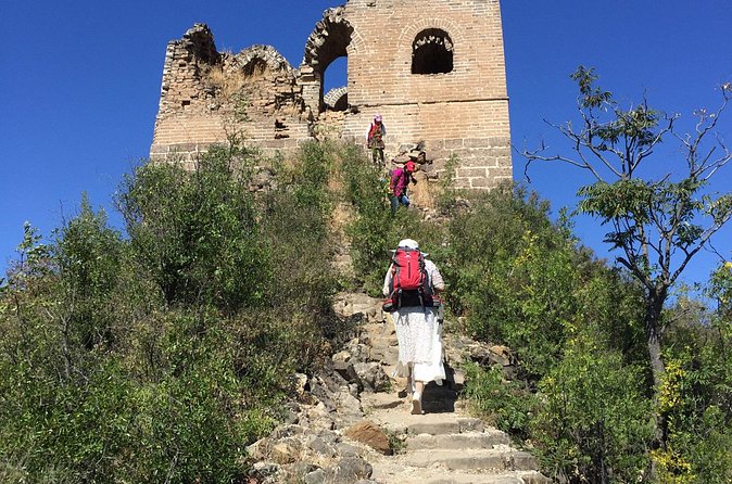 Private Great Wall of Gubeikou Hiking Tour from Beijing - Lunch, snacks, and a late meal