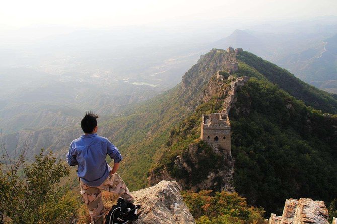 Private Gubei Water Town and Simatai Trip with English Speaking Driver Service - Peter Wu and the driver-service style