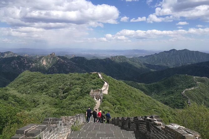 Private Half-Day Mutianyu Great Wall Tour including Round Way Cable Car or Toboggan - Who should choose the morning departure