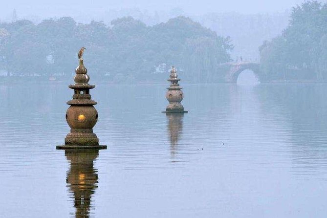 Private Hangzhou Day Tour from Shanghai by Bullet Train - Lunch with a taste of Hangzhou