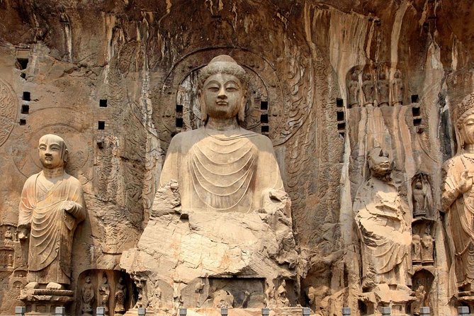 Private Luoyang Day Tour: Longmen Grottoes and White Horse Temple - Why the private guide matters at Longmen