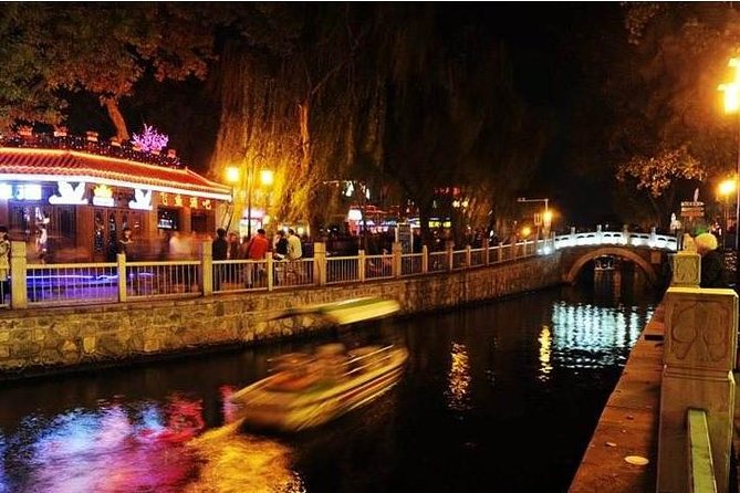 Private Night Tour: Discover Beijing in Bustling Lights - Why the private format matters at $88