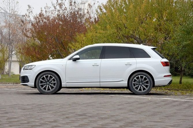 Private Round-Trip Transfer:Chengdu Shuangliu Airport or Chengdu - Meeting your driver after baggage claim
