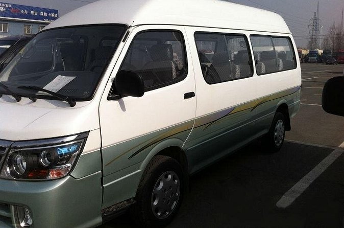 Private Round-Trip Transfer:Chengdu Shuangliu Airport or Chengdu - What your first hour in Chengdu may feel like