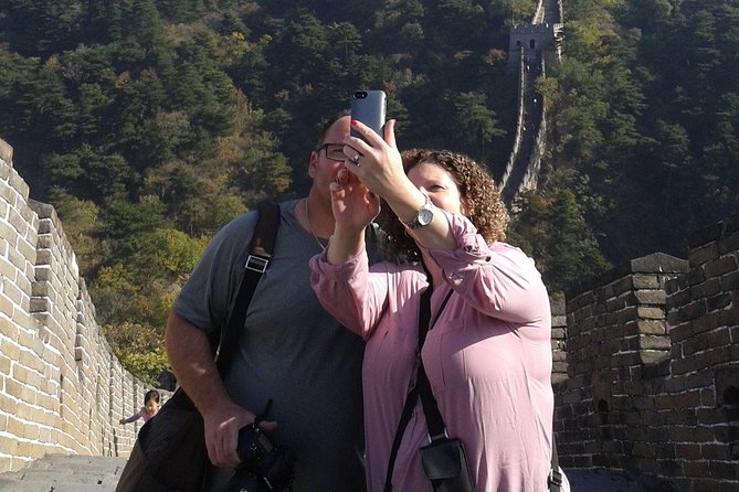 Private Round Trip Transfer Service To Mutianyu Great Wall - Arriving at Mutianyu and sorting out tickets