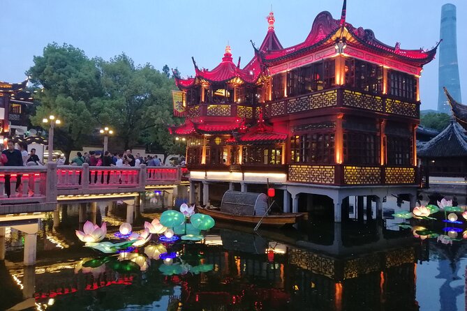 Private Shanghai Night Tour : Shanghai Tower Observation Deck and Amazing Lights - Adding a Huangpu River cruise