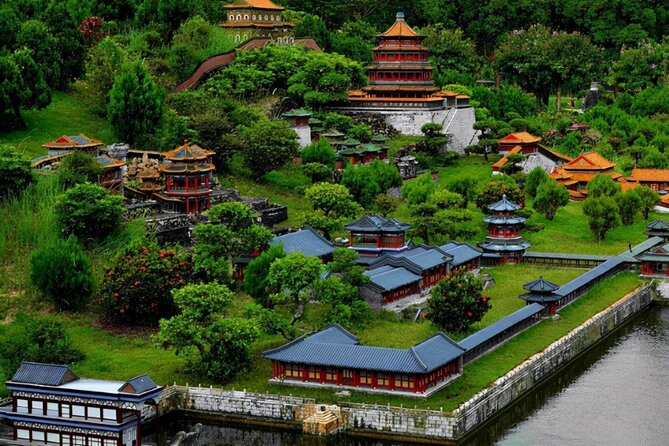 Private Shenzhen Day Trip from Guangzhou by Roundway Bullet Train - Diwang Mansion and the view toward Hong Kong