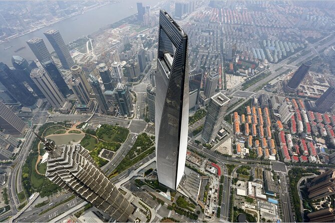 Private Street Food Walking Tour with Shanghai Tower Option - Key points at a glance