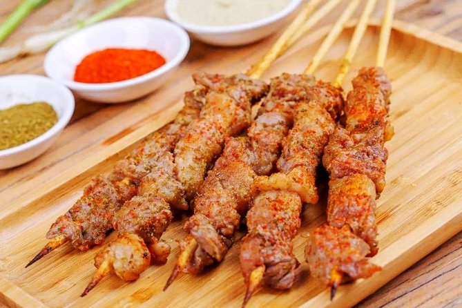 Private Street Food Walking Tour with Shanghai Tower Option - Adding Shanghai Tower and the Lujiazui skyline
