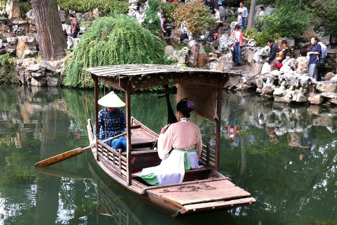 Private Suzhou and Zhouzhuang or Tongli Tour from Shanghai - A comfortable van, but a long day on the road