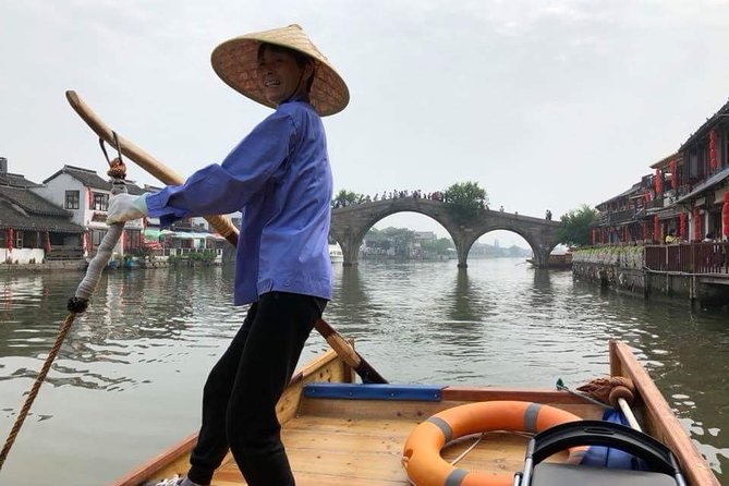 Private Tour of Shanghai Highlights and Zhujiajiao Water Town in One Day - Pickup from a hotel or port