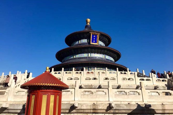 Private Tour: Temple of Heaven with Roast Duck and Acrobatic show - Why the private format matters in Beijing