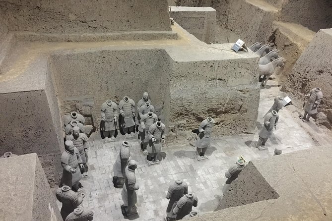 Private Tour: Terracotta Warriors& Foodie Tour and Seal Carving - Who should book this experience?