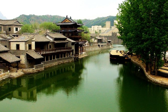 Private Tour to Gubei Water Town and Simatai Great Wall with Cable Car and Lunch - Walking through Gubei Water Town