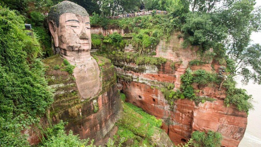 Private Tour to Leshan Giant Buddha & Huanglongxi Old Town - Wuyou Temple or the river view