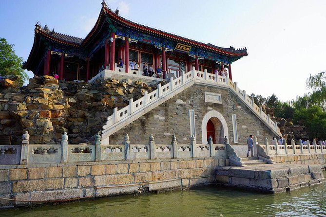 Private Tour to Mutianyu Great Wall and Summer Palace - The driver service and the level of support