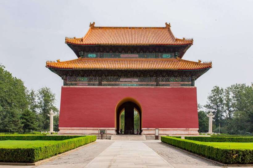 Private Tour to Yinshan Pagoda Forest w/Optional Activities - How the private format affects the day