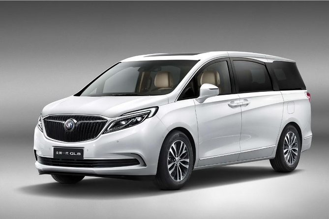 Private Transfer between Hongqiao Airport and Downtown Shanghai - The arrival hall meeting point