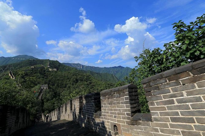 Private Transfer to Mutianyu Great Wall with professional driver - A private ride, not a guided sightseeing tour