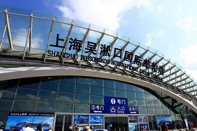 Private Transfer to Pudong or Hongqiao Airport from Shanghai Cruise Port - Clean Vehicles and Helpful Luggage Handling