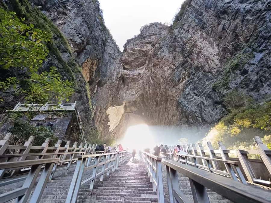 Private VIP Zhangjiajie Tianmen Mountain Day Tour - Ghost Valley Plank Road above the canyon