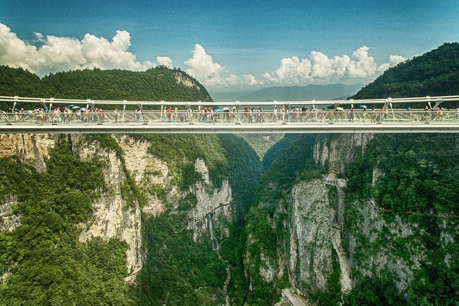PrivateTour: Glass Bridge and Baofeng Lake from Zhangjiajie - Crossing the 375-meter glass bridge