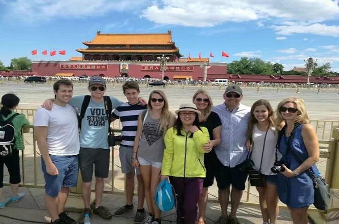 Quality Coach Day Tour to Tiananmen Square and Forbidden City plus Badaling Great Wall - The optional evening shows