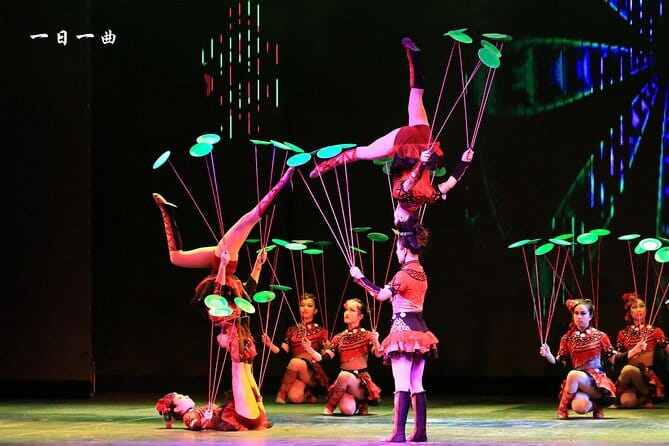 Red Theater Beijing Acrobatic Show Tickets Discount - Who will enjoy this show most?
