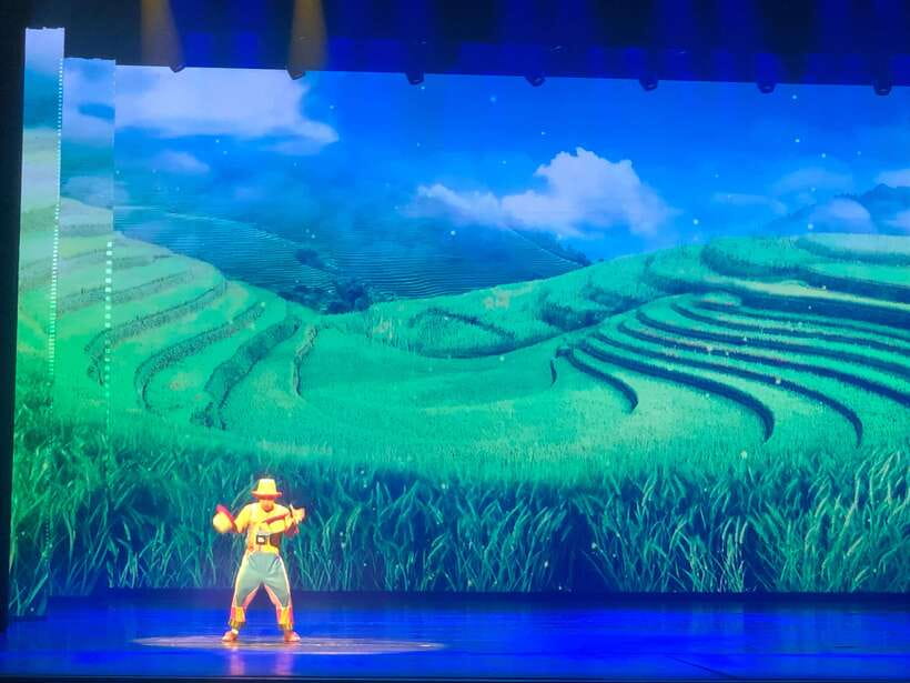 Red Theatre Beijing Acrobatics Show Ticket - Pairing the show with your Beijing evening
