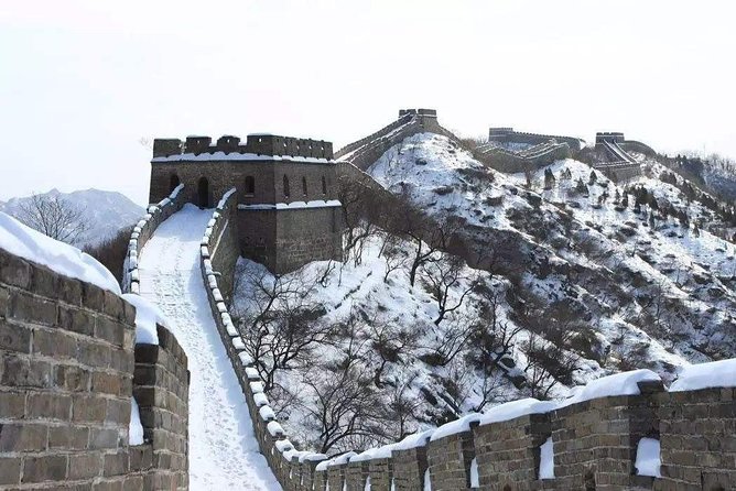 Round-Trip Private Transfer from Your hotel in Beijing to Great wall at Mutianyu - Choosing your way up the wall