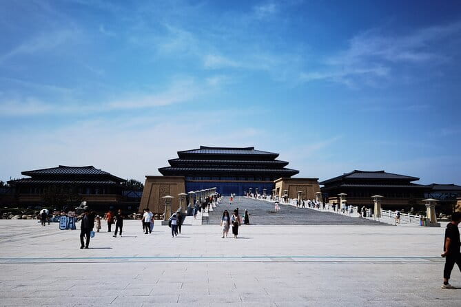 Shaanxi History Museum Qin-Han Branch English guide service - What You See Inside the Qin-Han Museum