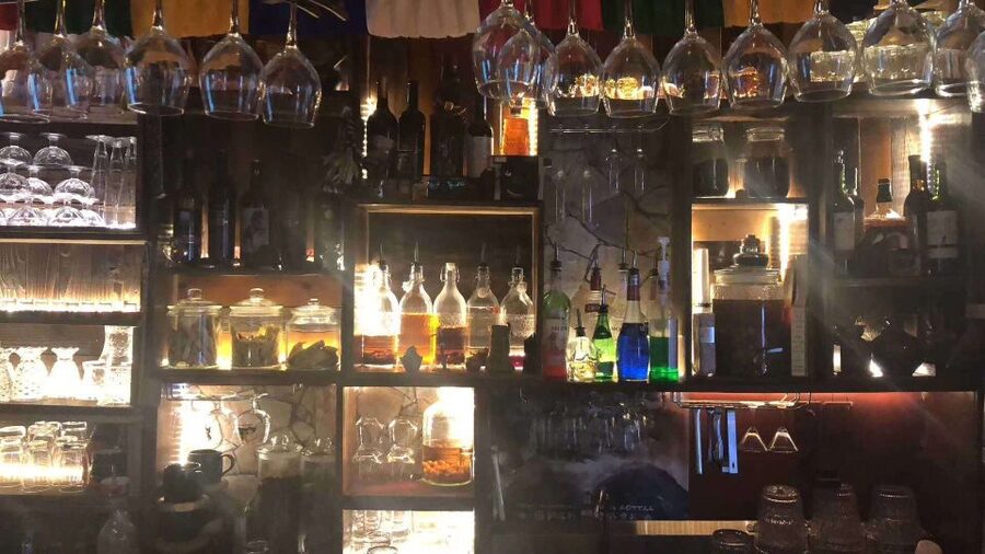 Shanghai: 4-Hour Nightlife Adventure & Tasting Bike Tour - The jazz bar and the limits of the advertised stops